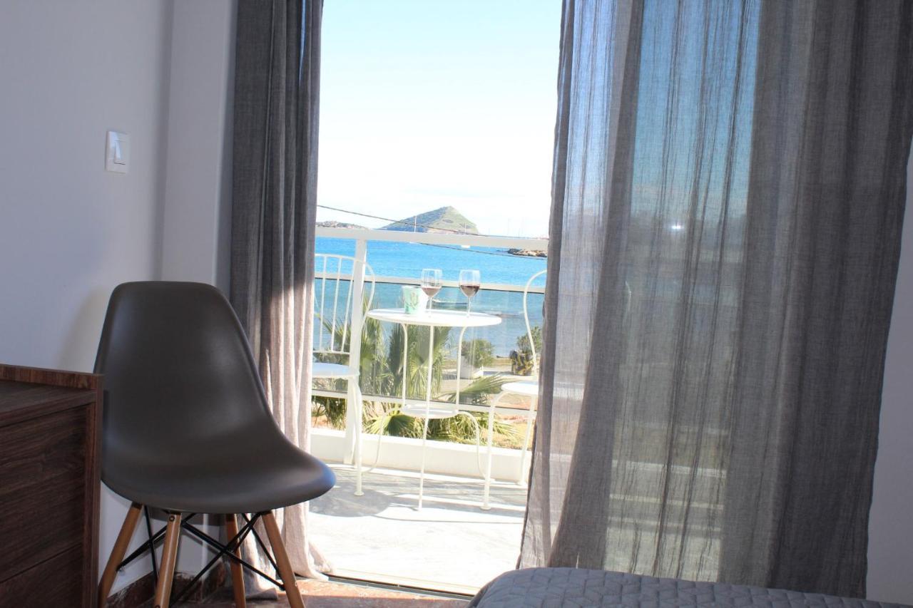 Apartments Mare Blu By The Sea. Порто-Рафті Екстер'єр фото